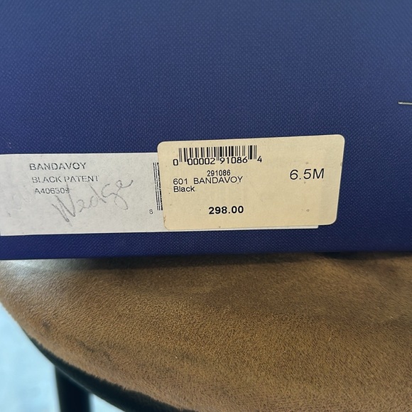 Stuart weitzman size 6.5 brown suede loafers - Picture 6 of 7